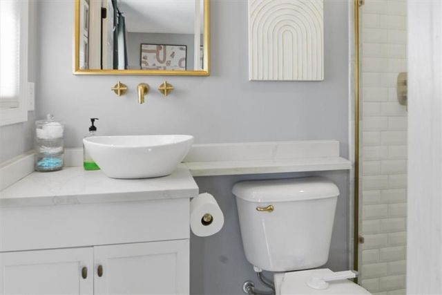 6705 E 126th Street, Grandview, MO 64030