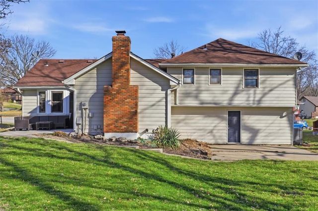 6705 E 126th Street, Grandview, MO 64030