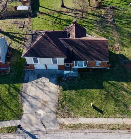 6705 E 126th Street, Grandview, MO 64030