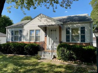 215 Derhake Road, Florissant, MO 63031