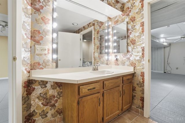 70 Applewood Drive, Fairfield, OH 45014