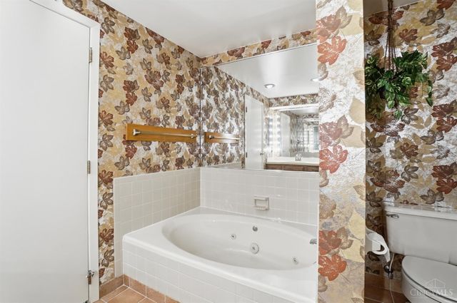 70 Applewood Drive, Fairfield, OH 45014