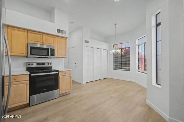 18816 N 3RD Avenue, Phoenix, AZ 85027