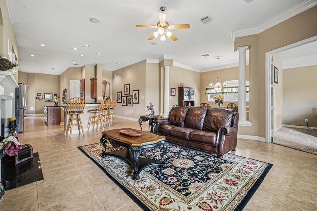 1541 Moncrey Avenue, League City, TX 77573