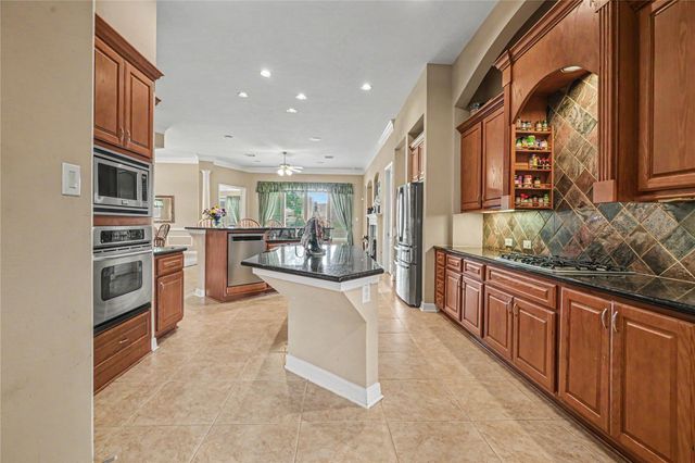1541 Moncrey Avenue, League City, TX 77573