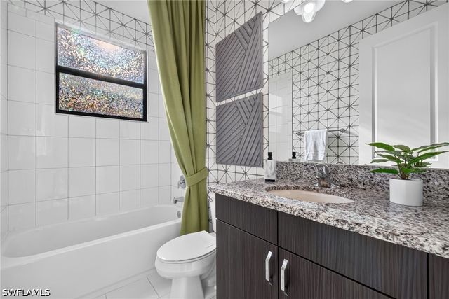4036 Nova LN, Naples, FL 34119