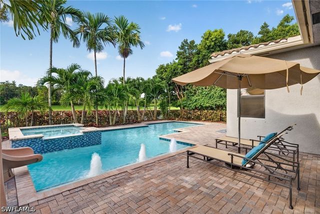 4036 Nova LN, Naples, FL 34119