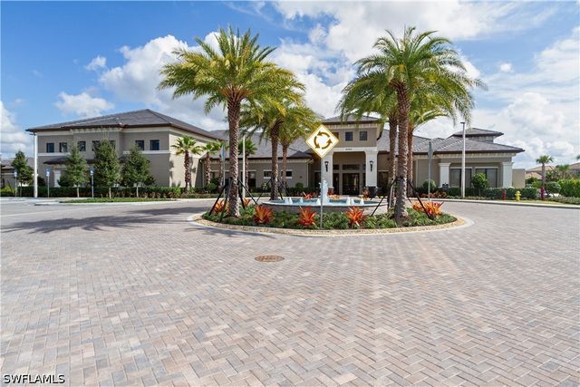 4036 Nova LN, Naples, FL 34119