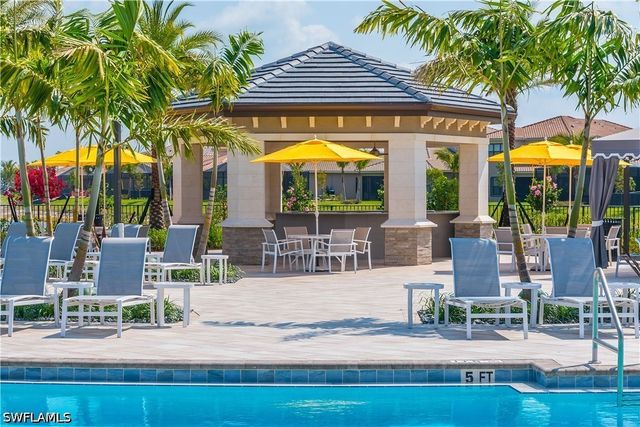 4036 Nova LN, Naples, FL 34119