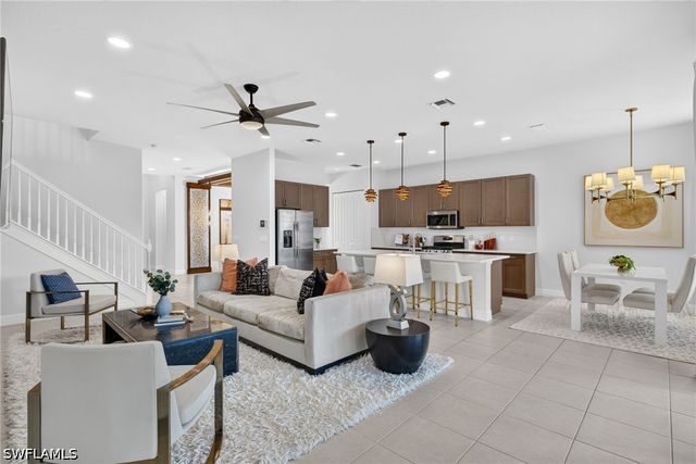 4036 Nova LN, Naples, FL 34119