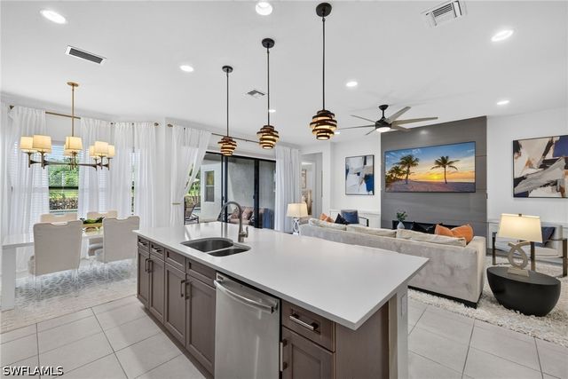 4036 Nova LN, Naples, FL 34119