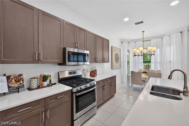 4036 Nova LN, Naples, FL 34119