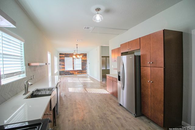 410 CACTUS ST, San Antonio, TX 78203