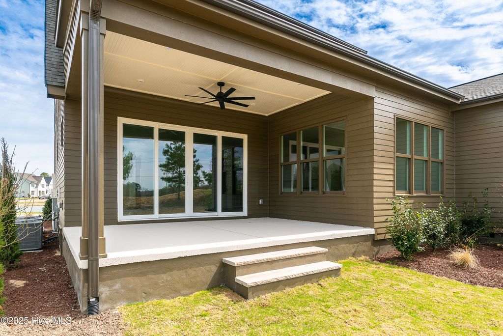 Image 43 of property listing at 46 Pinewood Cove, Snow Hill, NC 28580