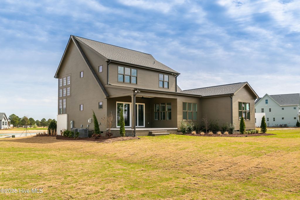 Image 46 of property listing at 46 Pinewood Cove, Snow Hill, NC 28580