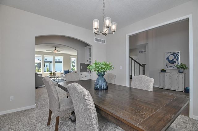 24207 W 58th Place, Shawnee, KS 66226