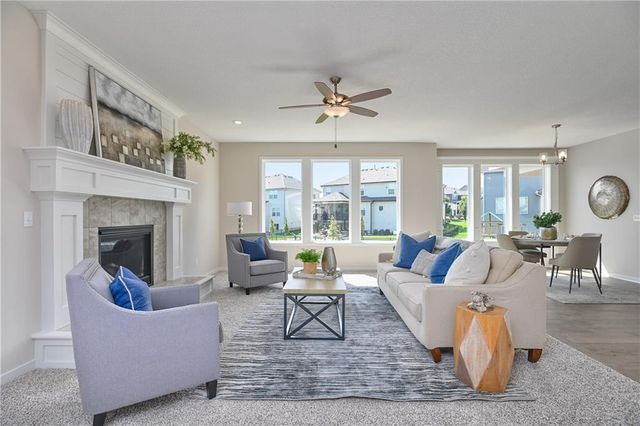 24207 W 58th Place, Shawnee, KS 66226