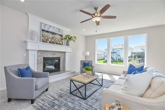 24207 W 58th Place, Shawnee, KS 66226