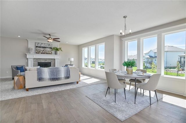 24207 W 58th Place, Shawnee, KS 66226