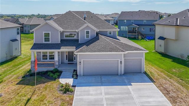 24207 W 58th Place, Shawnee, KS 66226