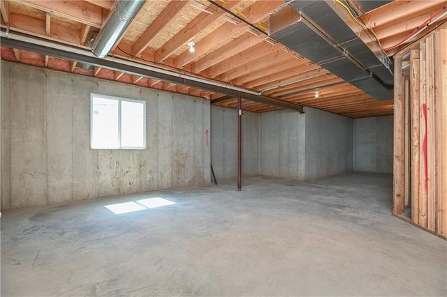 24207 W 58th Place, Shawnee, KS 66226