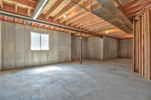 24207 W 58th Place, Shawnee, KS 66226