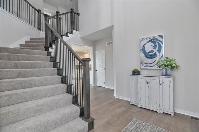 24207 W 58th Place, Shawnee, KS 66226