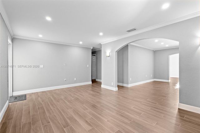 225 SW 102nd Place, Sweetwater, FL 33174