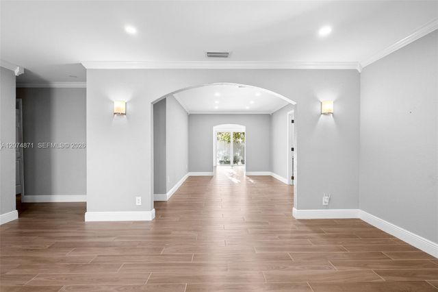 225 SW 102nd Place, Sweetwater, FL 33174