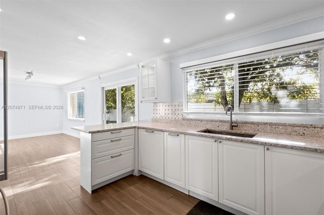 225 SW 102nd Place, Sweetwater, FL 33174
