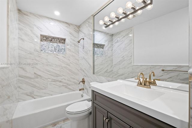 225 SW 102nd Place, Sweetwater, FL 33174