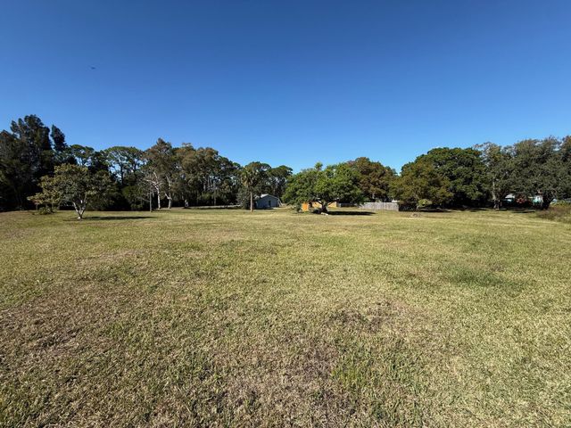 2104 N 53rd Street, Fort Pierce, FL 34946