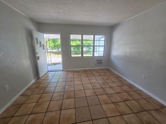 1111 N 21st Street, Fort Pierce, FL 34950