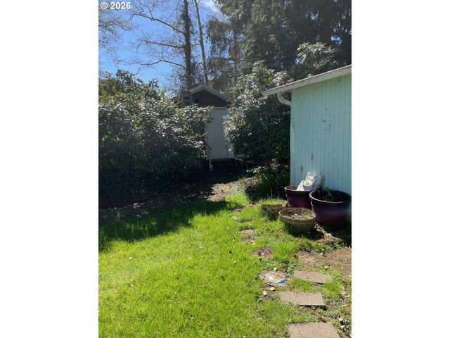 3040 Ne 30TH Dr, Lincoln City, OR 97367