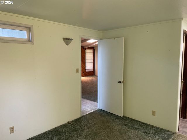 3040 Ne 30TH Dr, Lincoln City, OR 97367