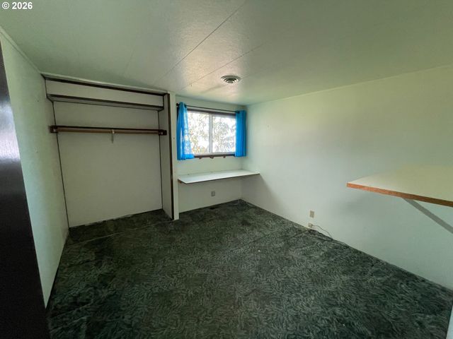 3040 Ne 30TH Dr, Lincoln City, OR 97367