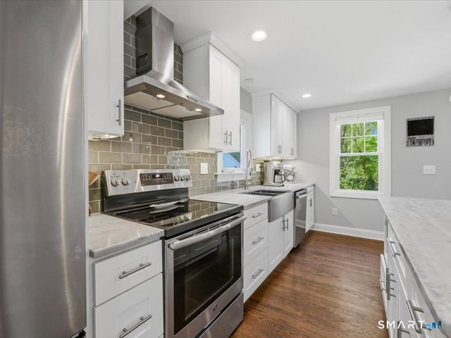131 Oronoque Road, Milford, CT 06461