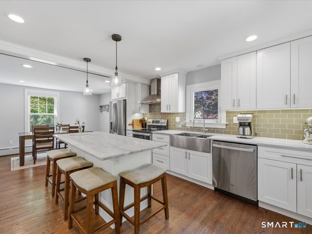 131 Oronoque Road, Milford, CT 06461