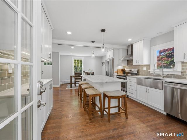 131 Oronoque Road, Milford, CT 06461