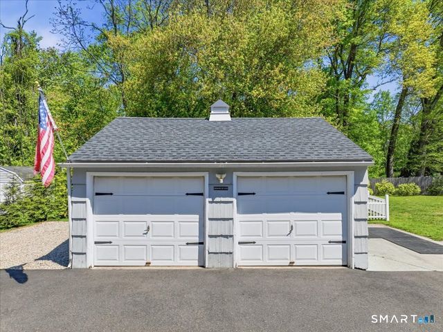 131 Oronoque Road, Milford, CT 06461