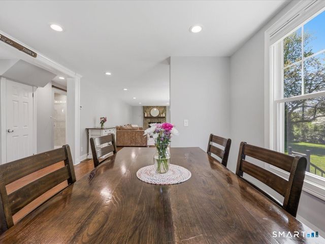 131 Oronoque Road, Milford, CT 06461