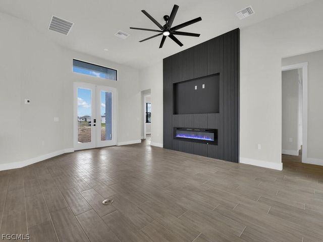 4215 NW 32nd LN, Cape Coral, FL 33993