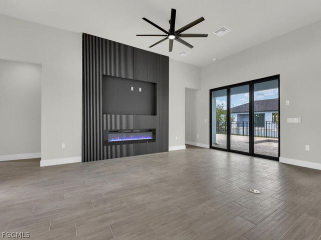 4215 NW 32nd LN, Cape Coral, FL 33993