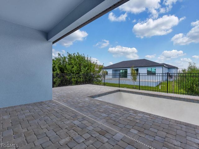 4215 NW 32nd LN, Cape Coral, FL 33993
