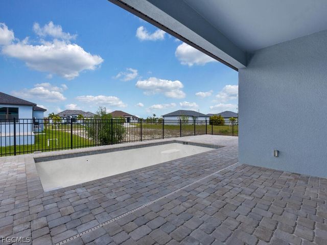 4215 NW 32nd LN, Cape Coral, FL 33993
