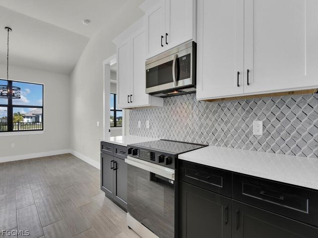 4215 NW 32nd LN, Cape Coral, FL 33993