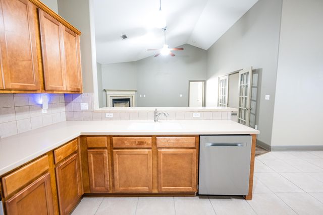 486 Symphony Way, Freeport, FL 32439