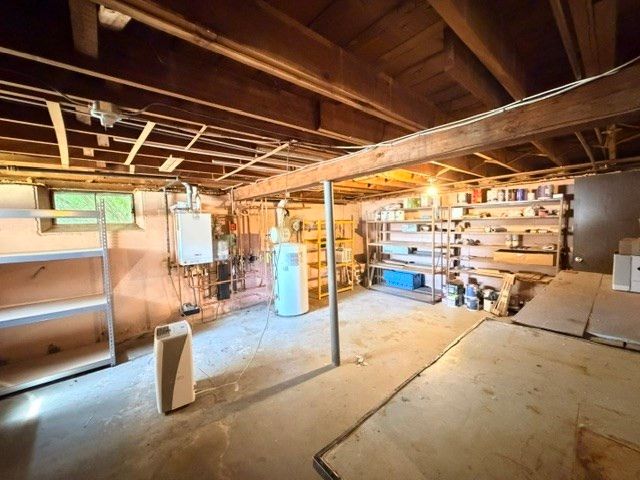 32 Breer Cir, Brockton, MA 02301