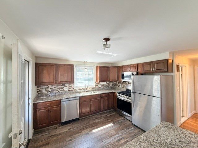 32 Breer Cir, Brockton, MA 02301