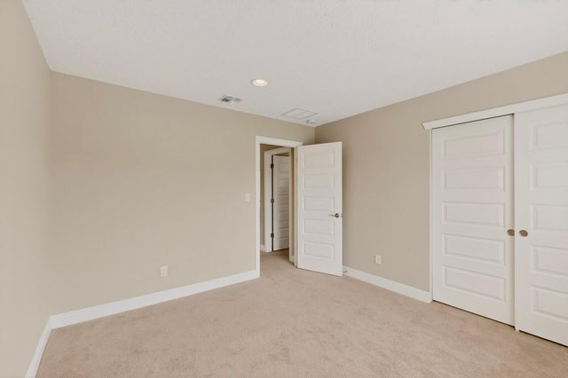 6306 Vista Del Bosque Drive NW, Albuquerque, NM 87120